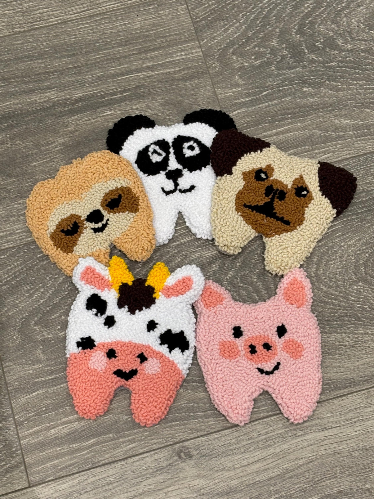 Punch Needle Tooth Car Coaster: Embroidered Linen Dental Gift