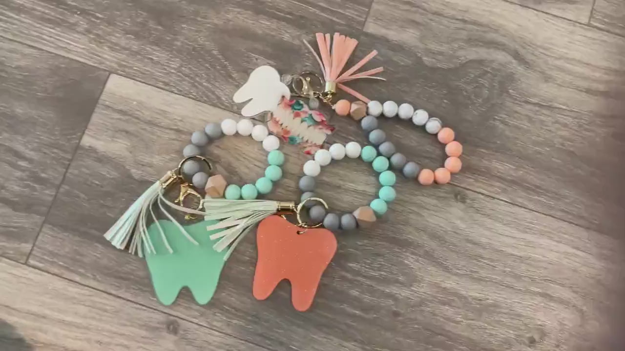 Dental Team Keychain – Tooth Charm Gift for Assistants